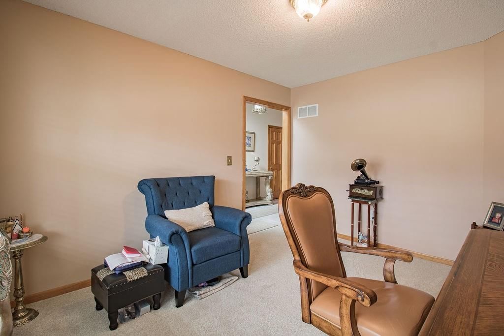 3824 S Milton Drive — photo 8