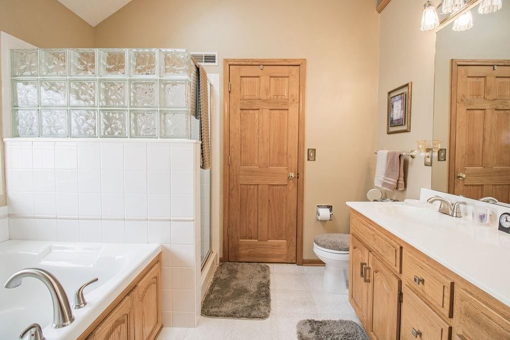 3824 S Milton Drive — photo 27