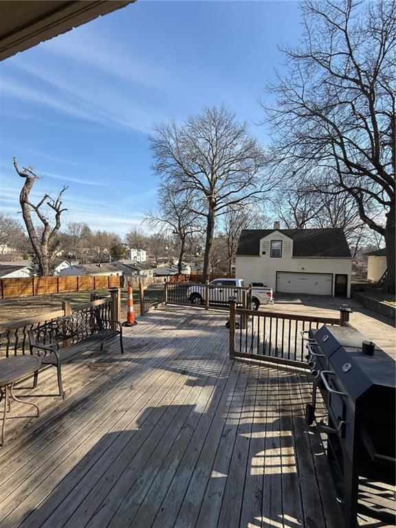 2512 Jackson Street — photo 4