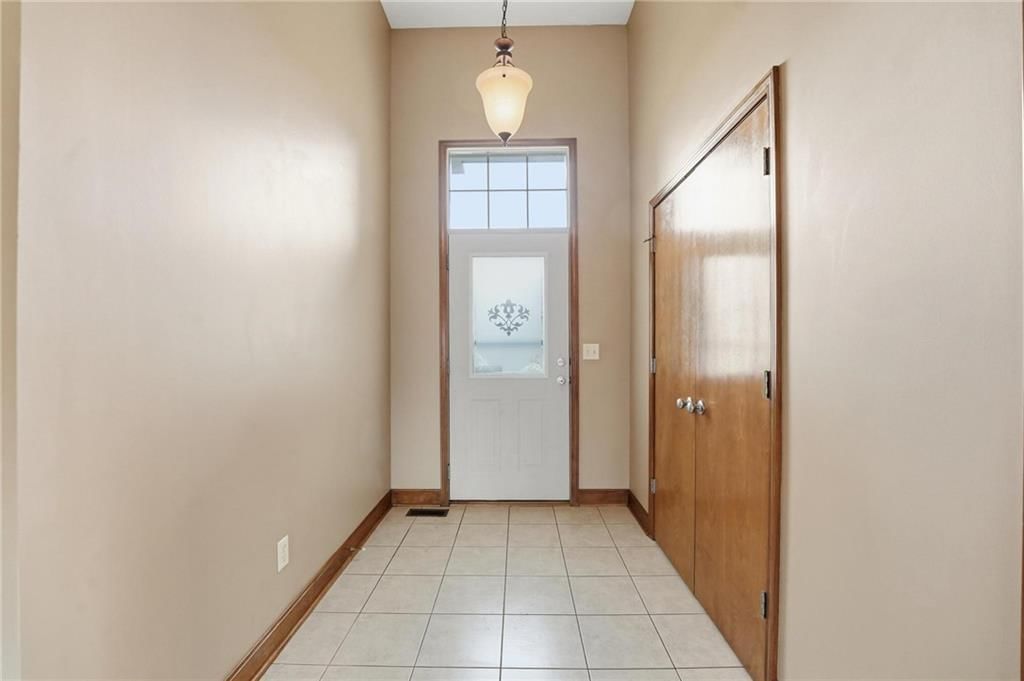1717 Overbrook Lane — photo 3