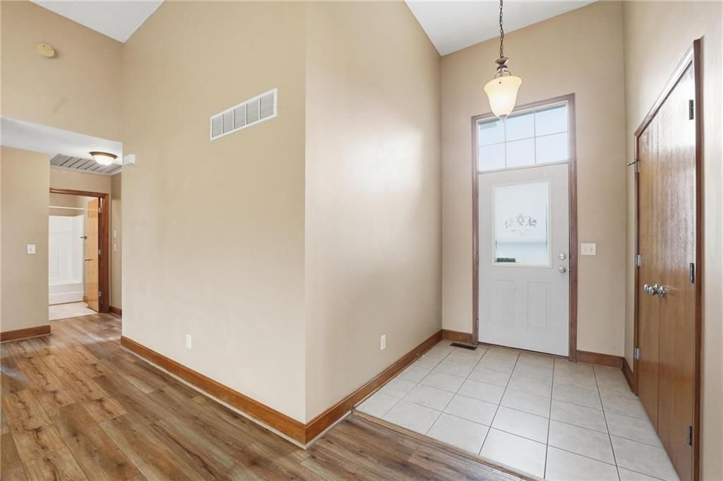 1717 Overbrook Lane — photo 4