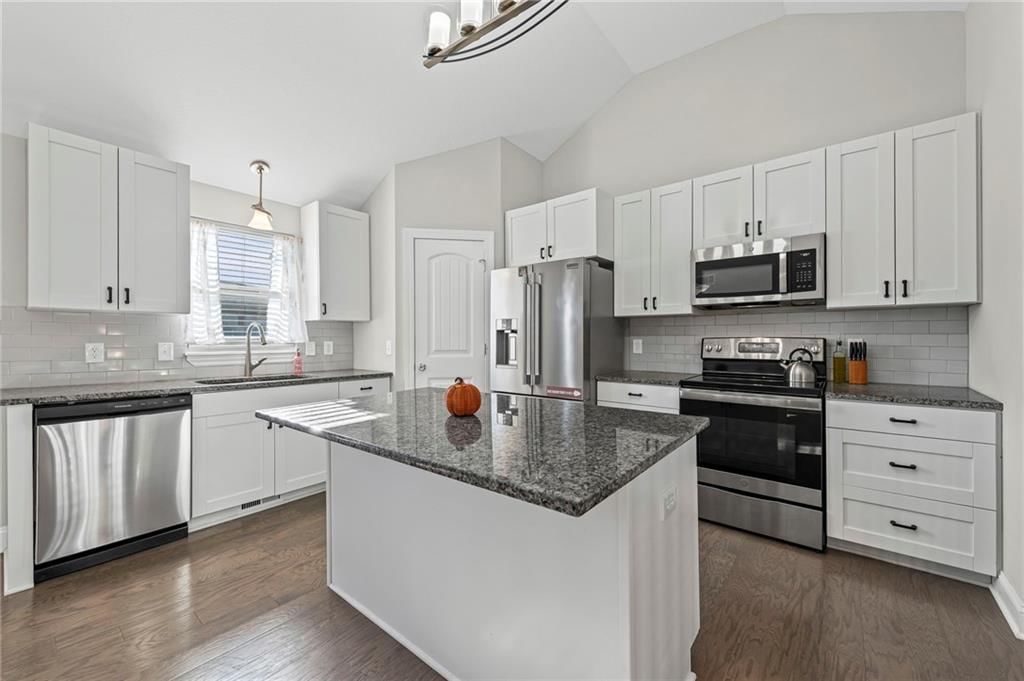 2207 Pike Street — photo 5
