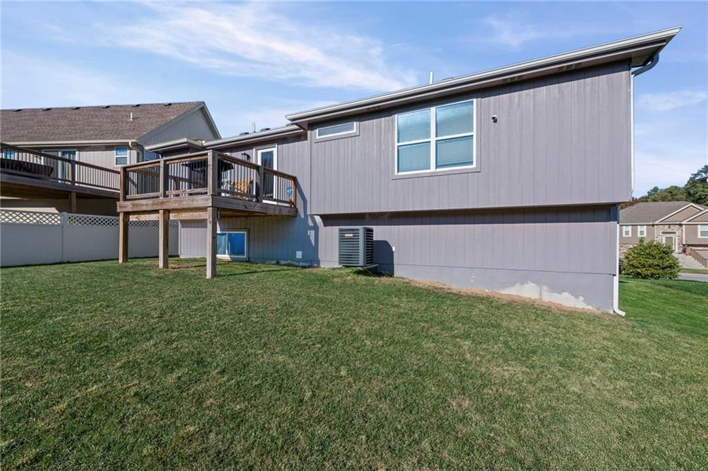 2207 Pike Street — photo 31
