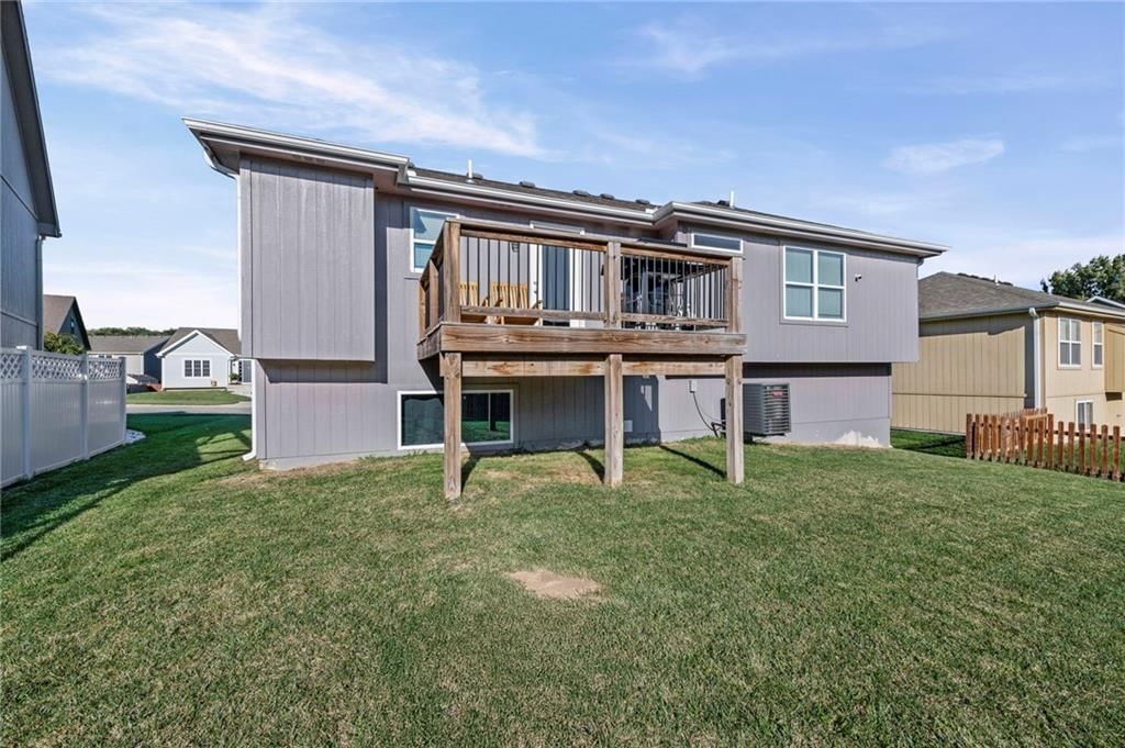 2207 Pike Street — photo 32
