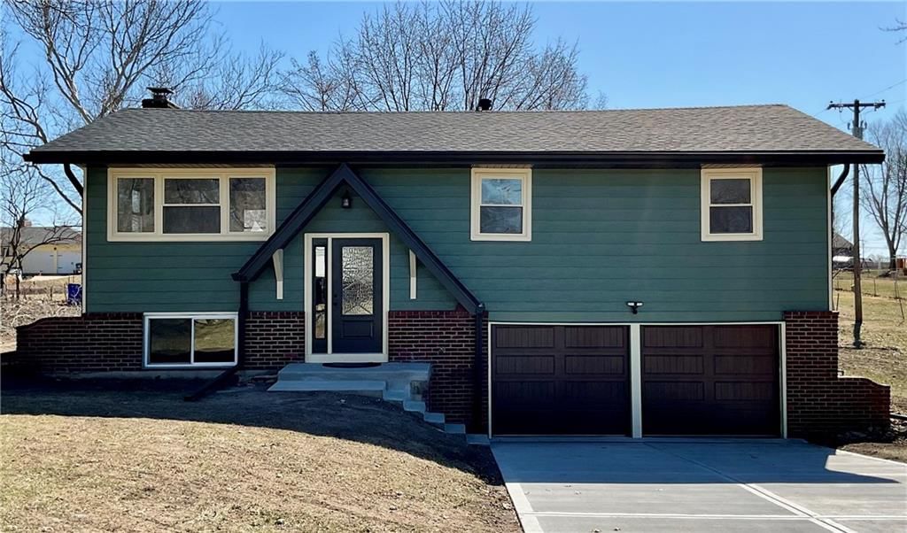 22311 W 74 Street W, Shawnee, KS