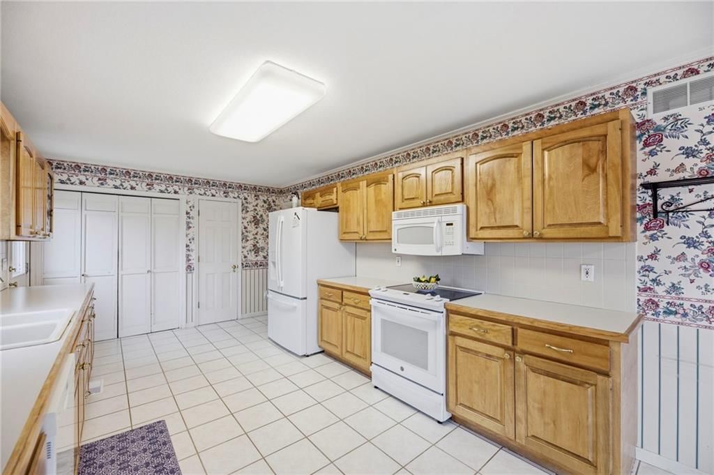 1758 Labette Road — photo 14