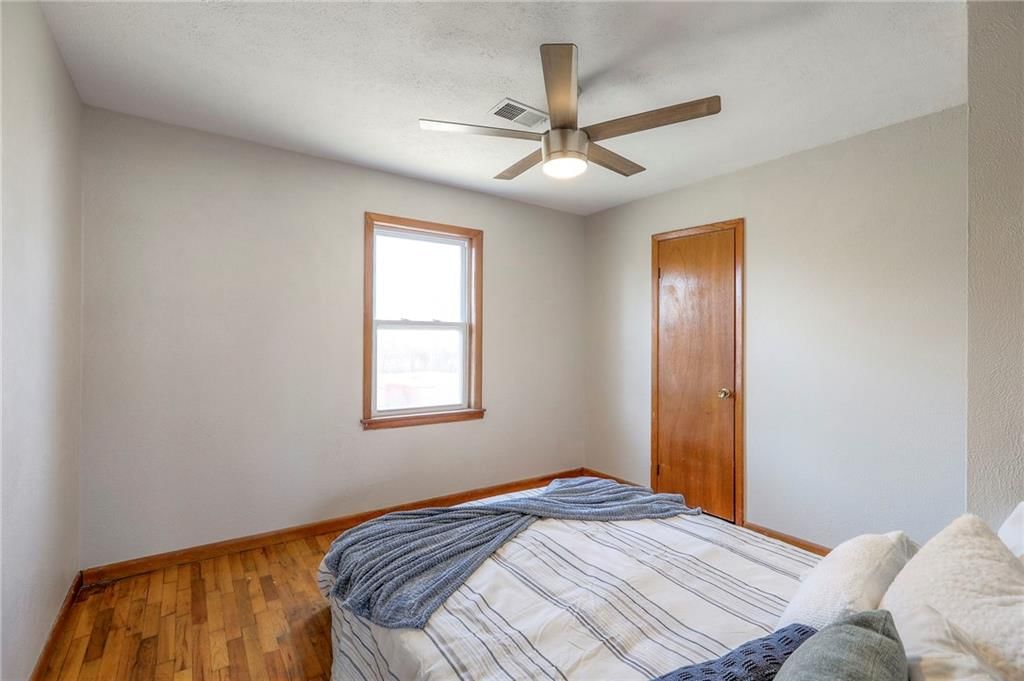 208 N Missouri Street — photo 15