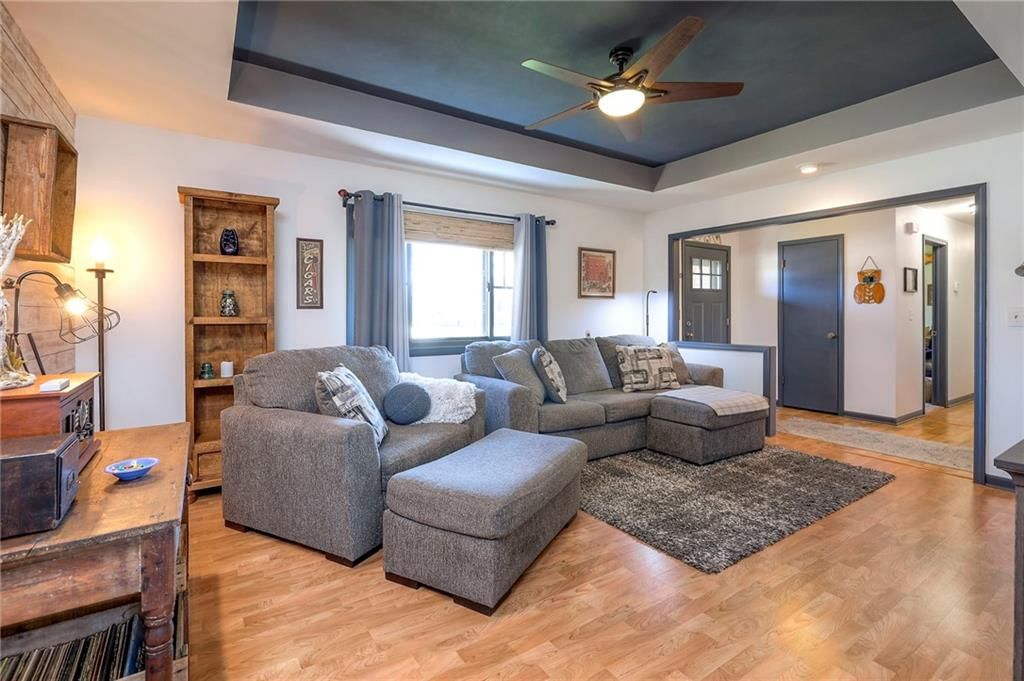 1004 N King Avenue N — photo 11
