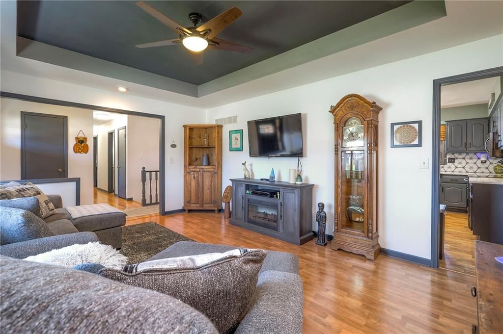1004 N King Avenue N — photo 13