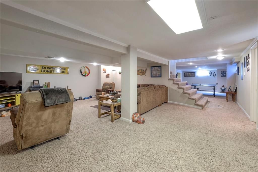 1004 N King Avenue N — photo 35