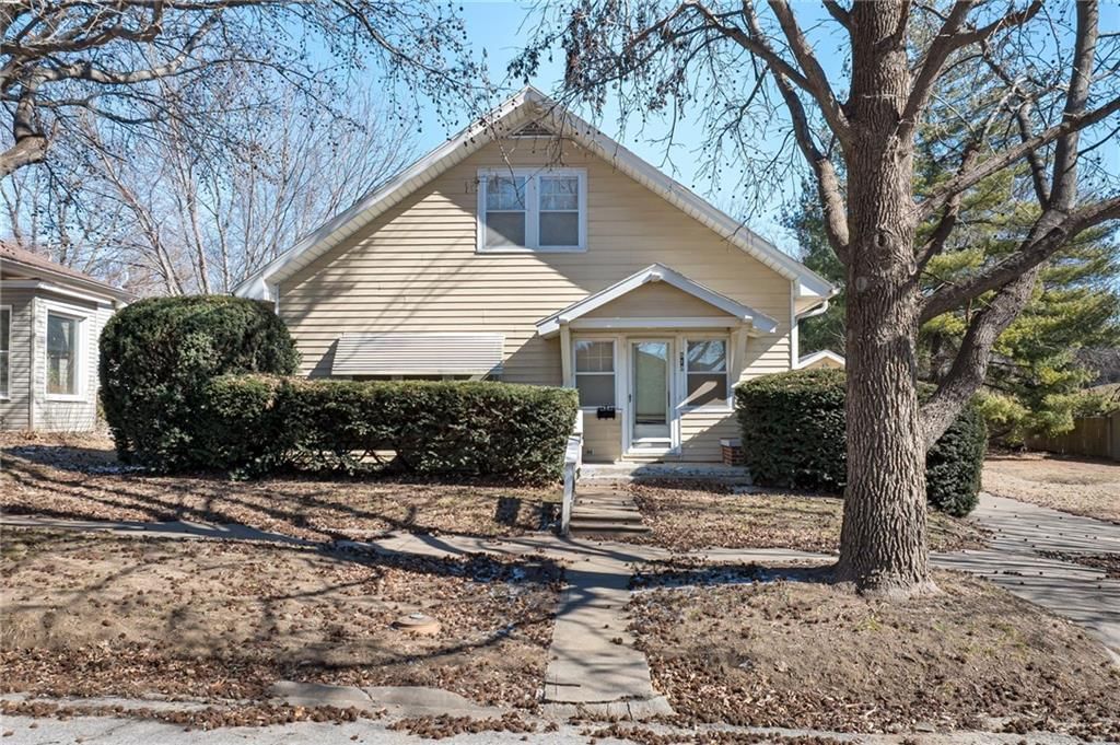 910 Savannah Street, Mound City, MO