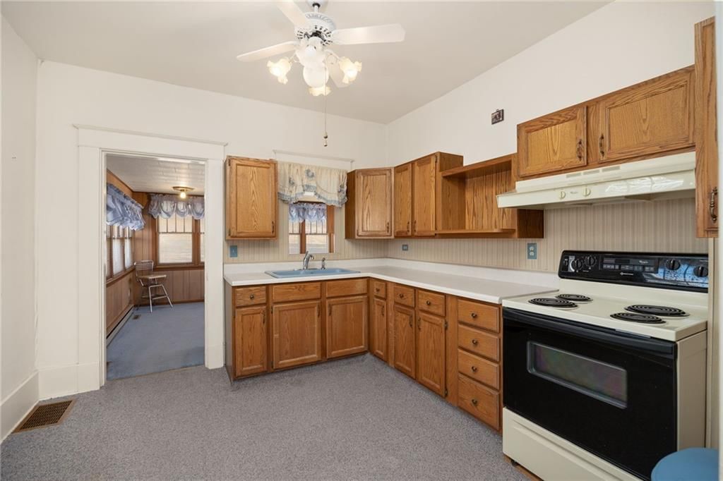 910 Savannah Street — photo 16