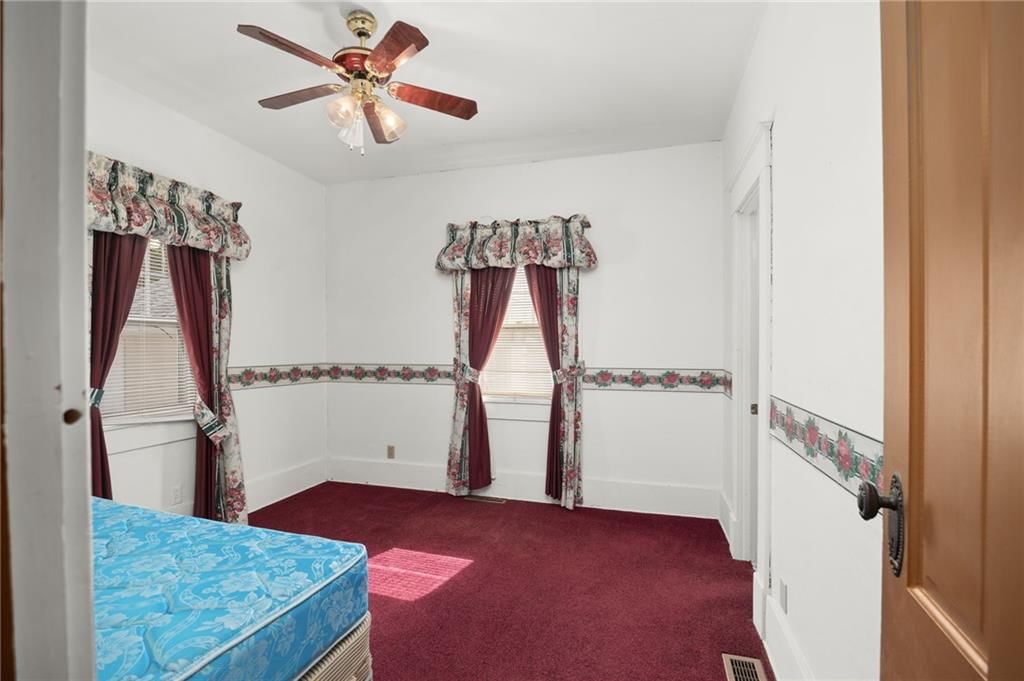 910 Savannah Street — photo 21