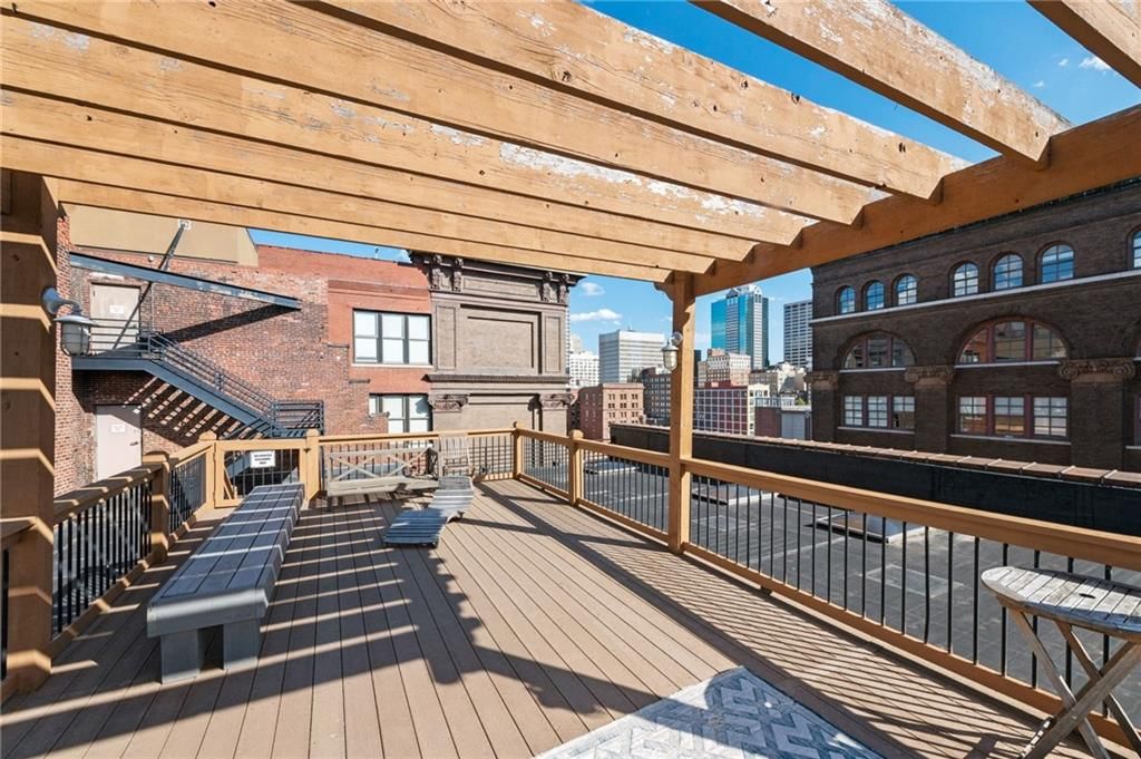 308 W 8th Street — photo 27