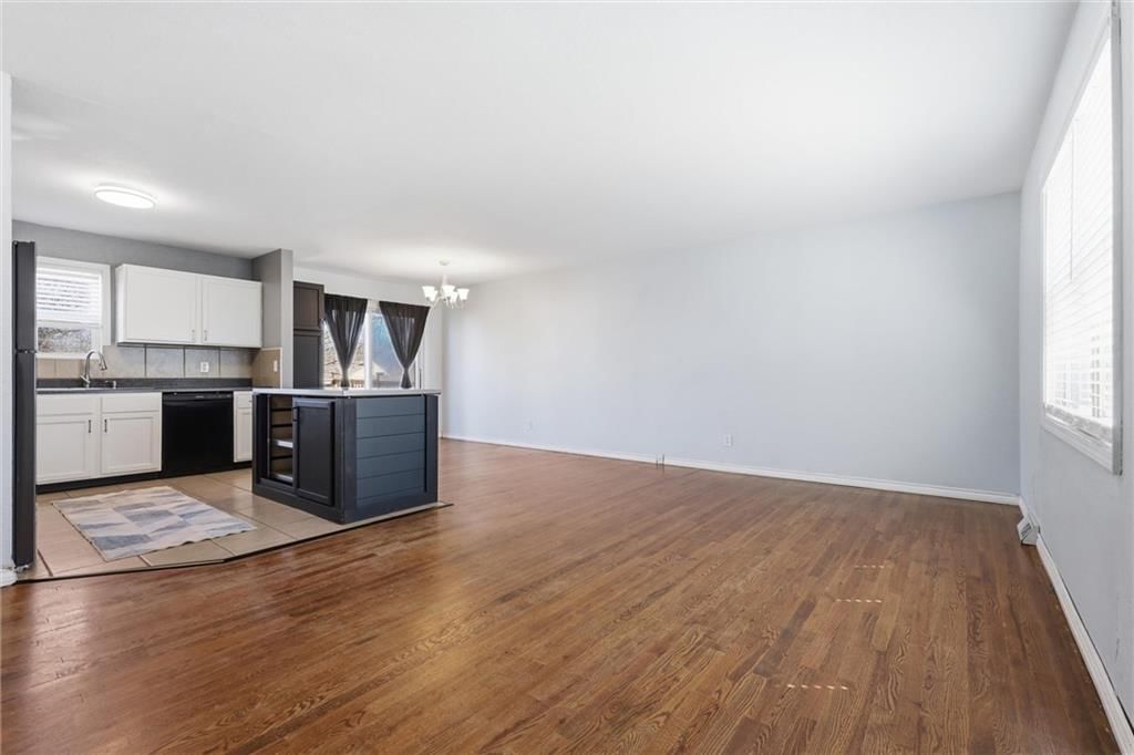 7818 NE 56th Street — photo 9