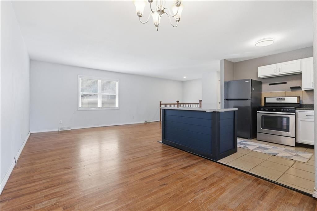 7818 NE 56th Street — photo 10
