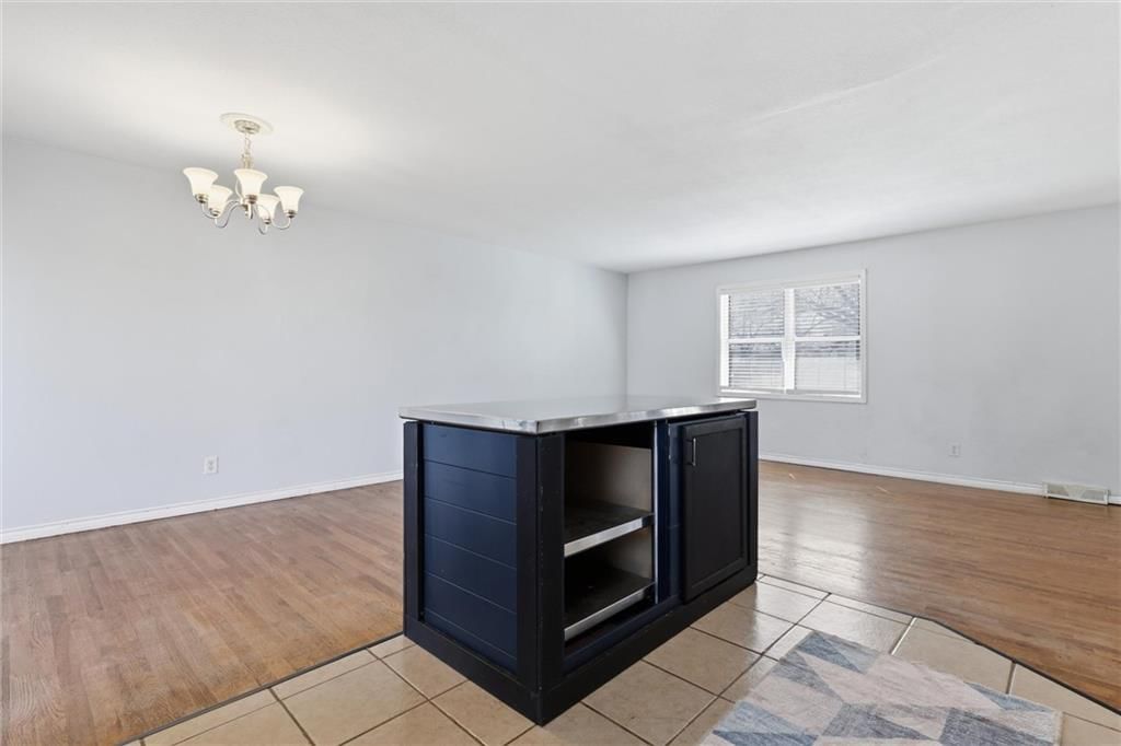 7818 NE 56th Street — photo 12