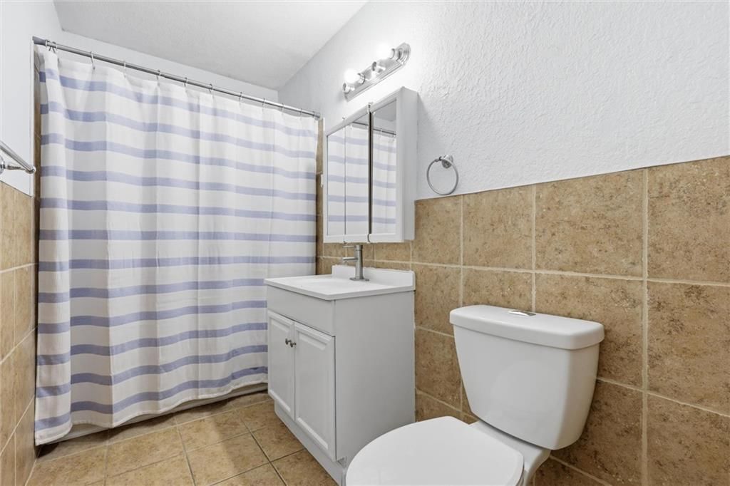 7818 NE 56th Street — photo 19