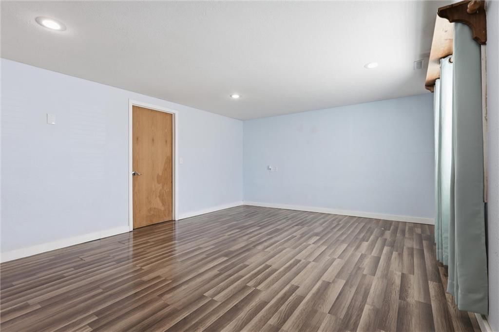 7818 NE 56th Street — photo 30