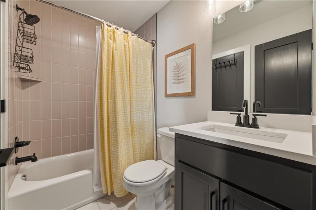 4713 NE Freehold Drive — photo 23