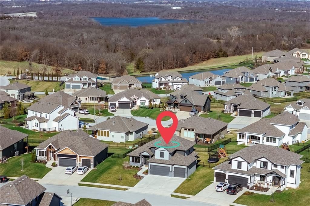 4713 NE Freehold Drive — photo 33
