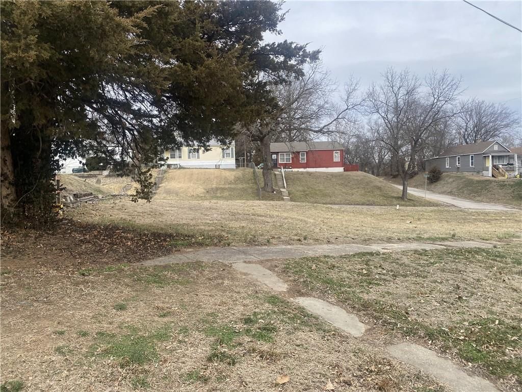 854 Sherman Street — photo 2