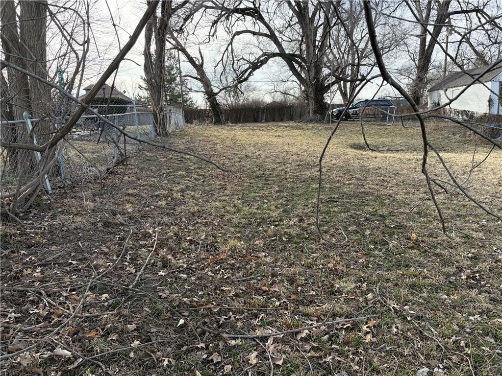 1314 Grand Avenue — photo 3