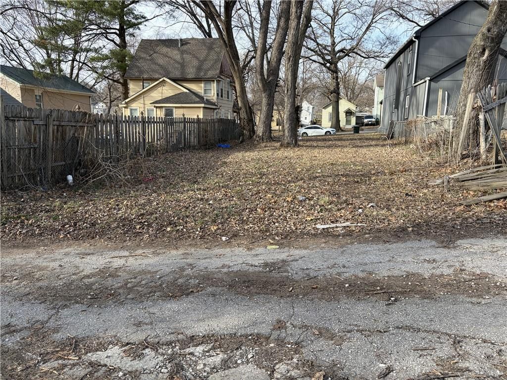 317 Pottawatomie Street — photo 4