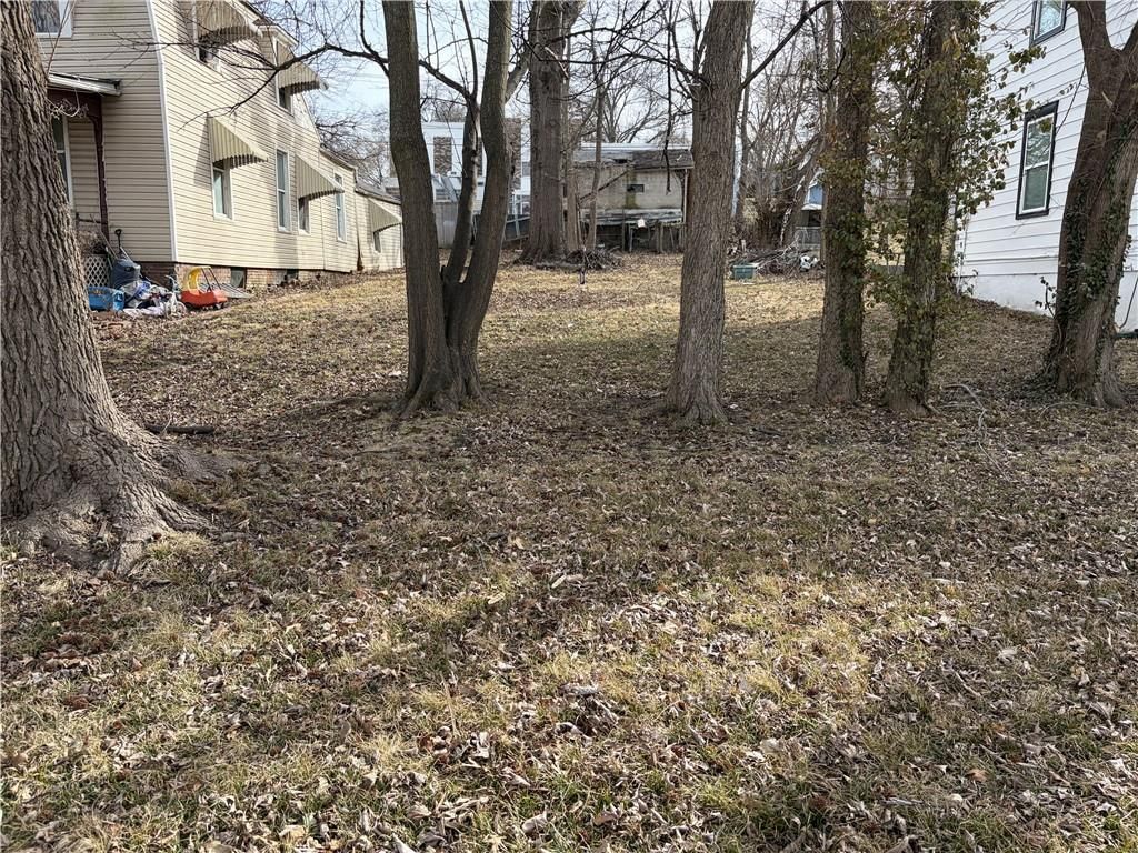 619 OAK Street — photo 2