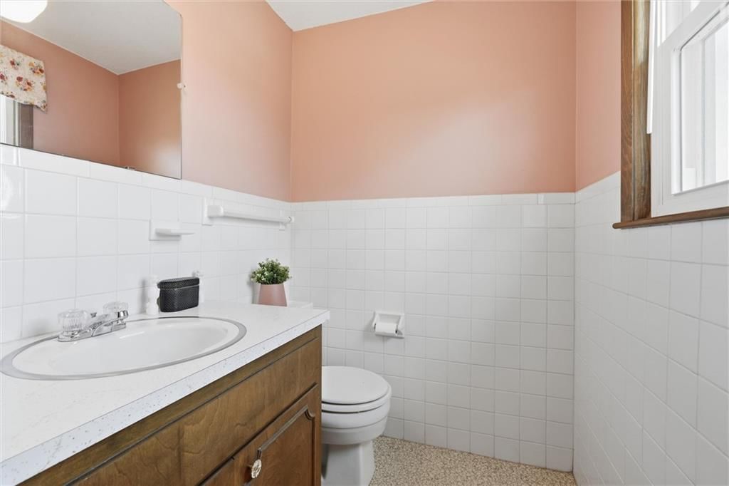 7715 N Lydia Avenue — photo 27