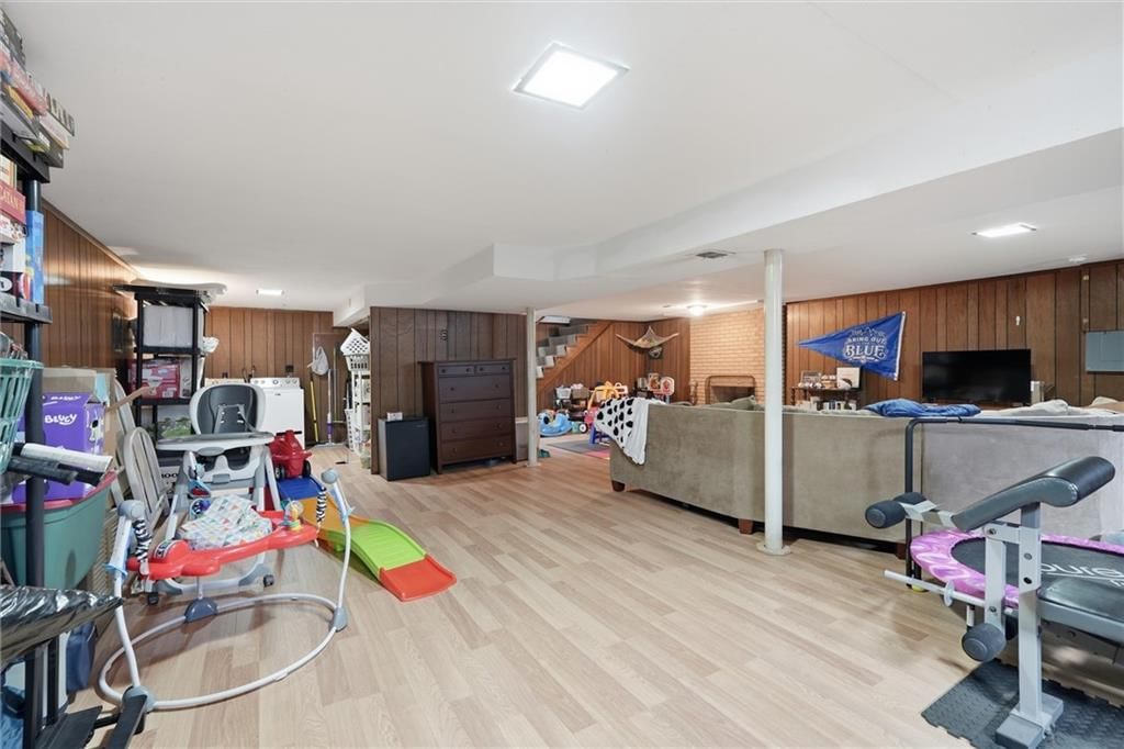 7715 N Lydia Avenue — photo 30