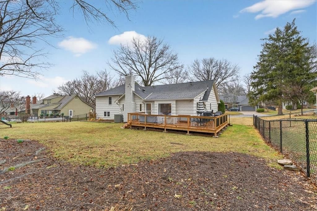 4411 W 93rd Terrace — photo 45