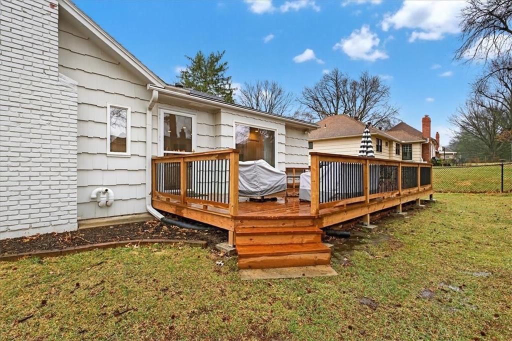 4411 W 93rd Terrace — photo 48