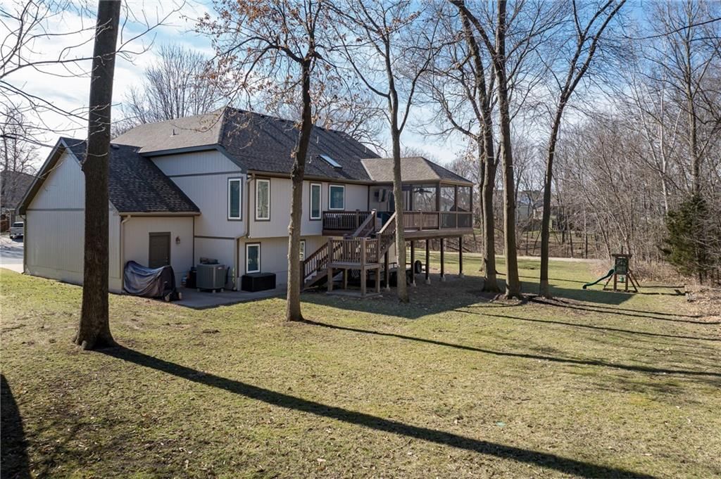 18209 Rollins Drive — photo 4