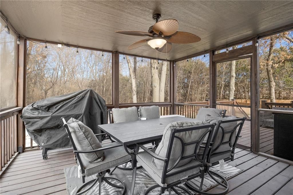 18209 Rollins Drive — photo 15