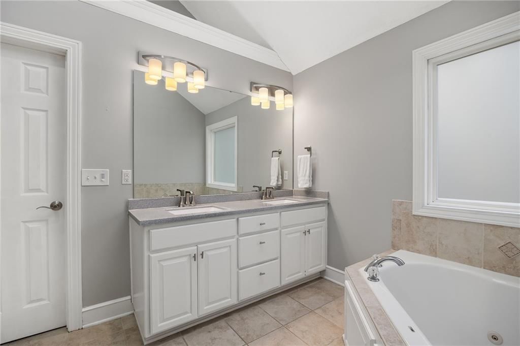 18209 Rollins Drive — photo 18