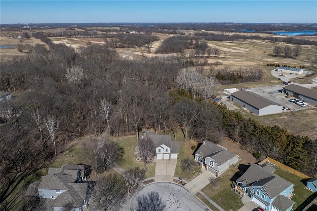 18209 Rollins Drive — photo 32