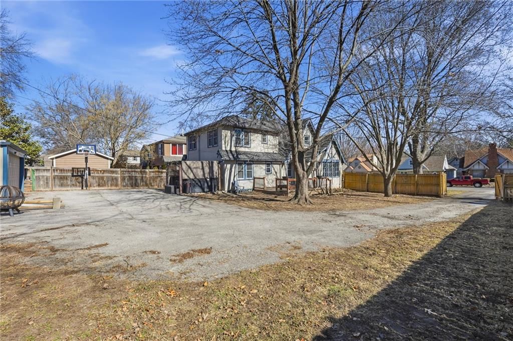 7416 Walnut Street — photo 37