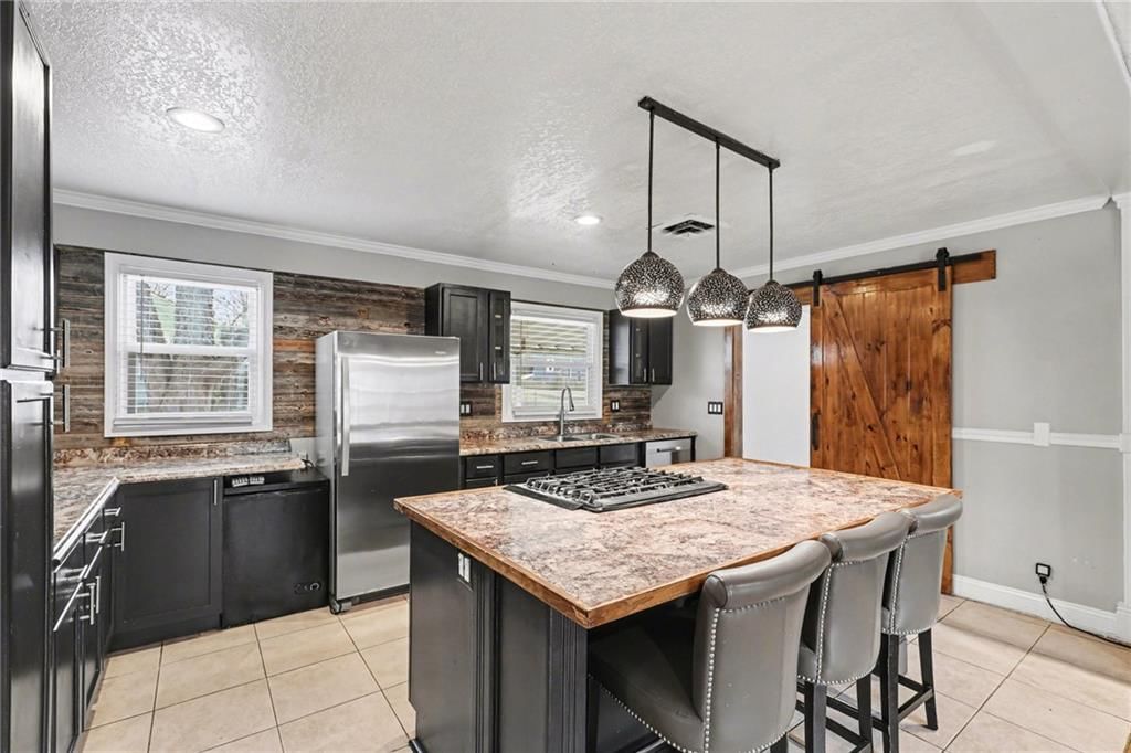 3221 S Crysler Avenue — photo 11