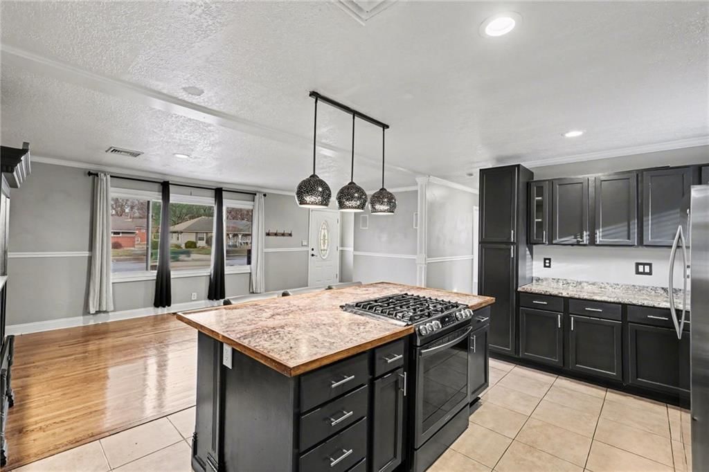 3221 S Crysler Avenue — photo 13