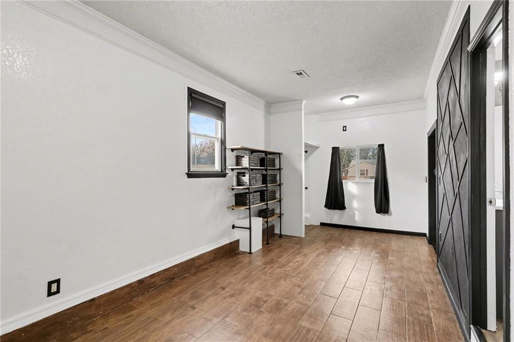 3221 S Crysler Avenue — photo 15