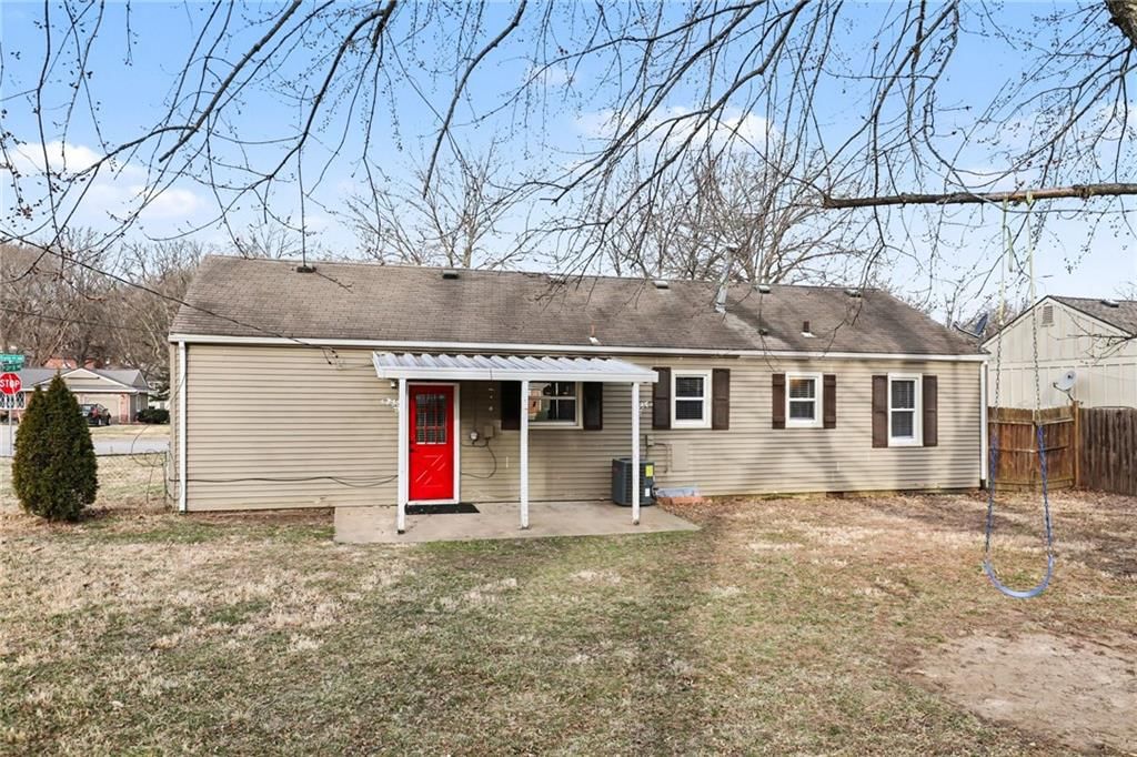 3221 S Crysler Avenue — photo 25