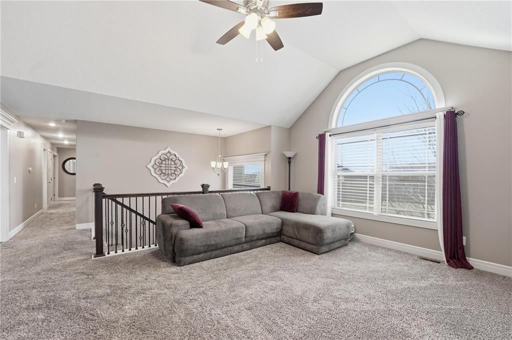 601 Crestridge Drive — photo 5