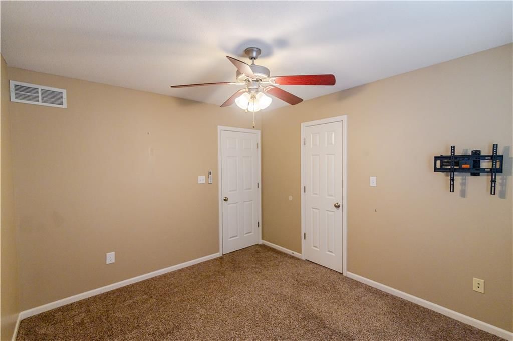 1701 Jayhawk Drive — photo 30