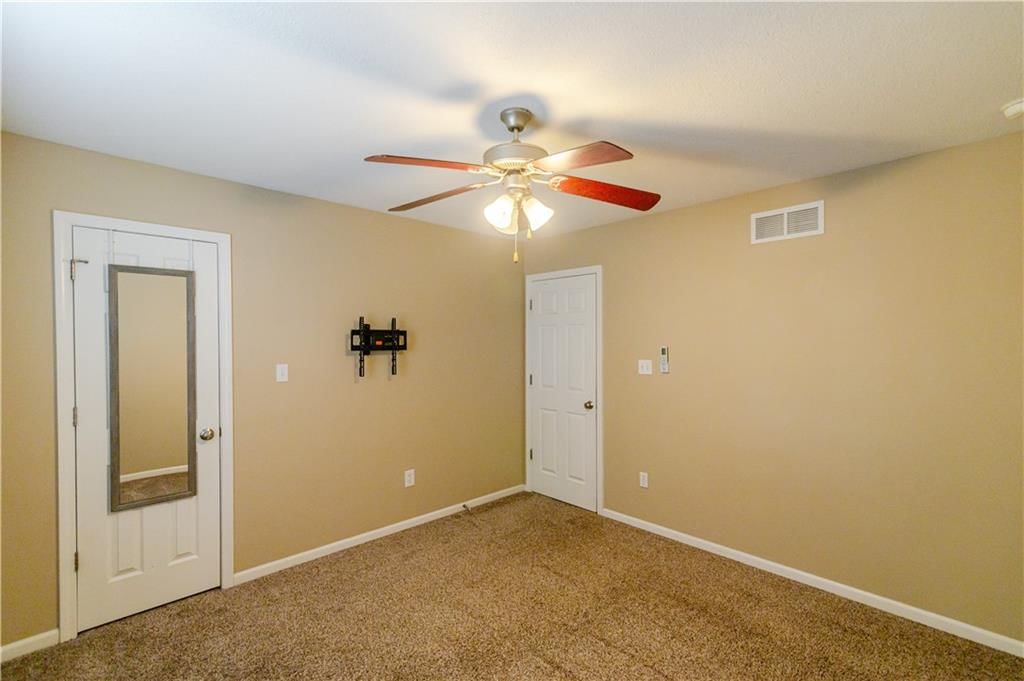 1701 Jayhawk Drive — photo 33