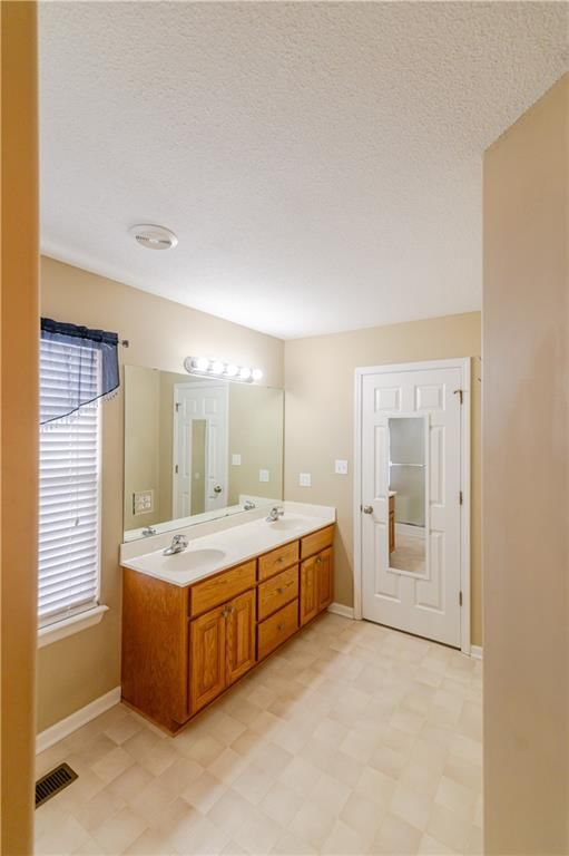 1701 Jayhawk Drive — photo 45