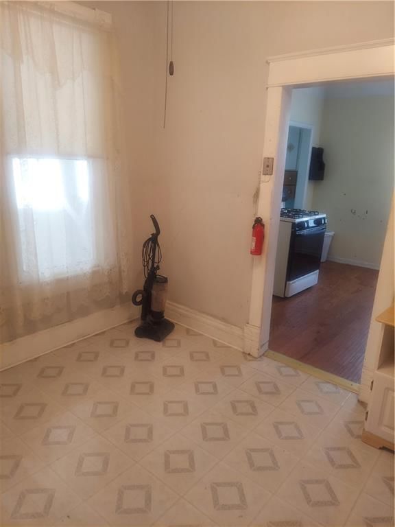 56 Broadview Avenue — photo 16