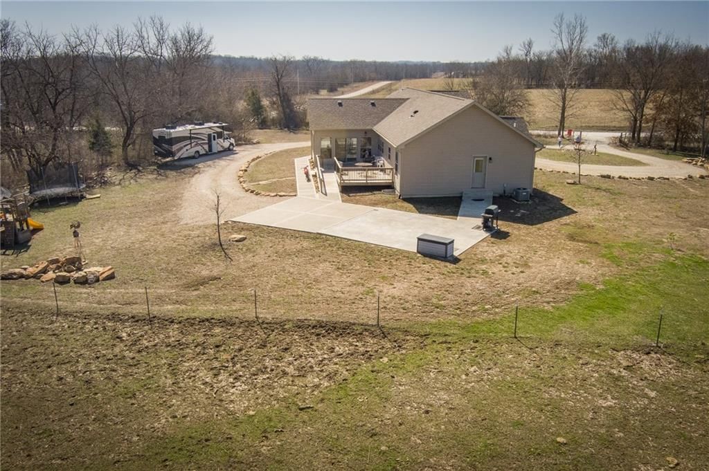 1155 NW 250 Road — photo 4