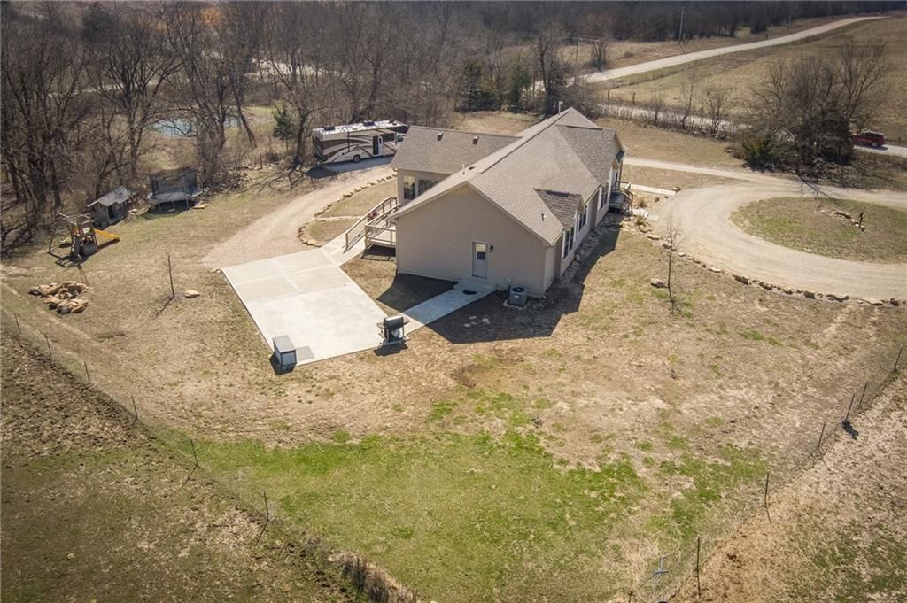 1155 NW 250 Road — photo 8