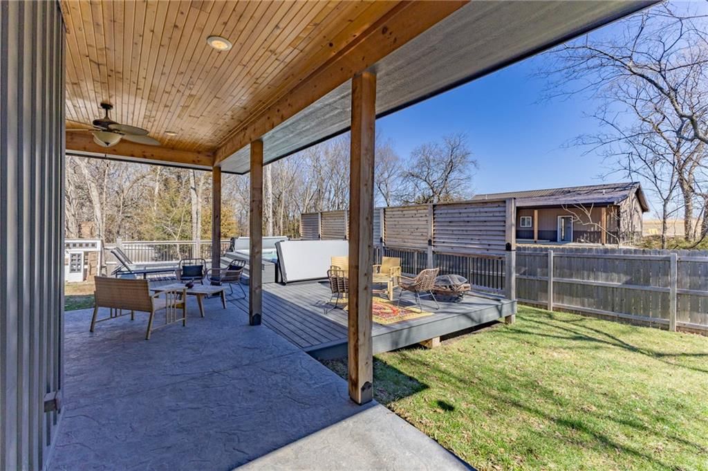 18 & 14 Redwood Drive — photo 53